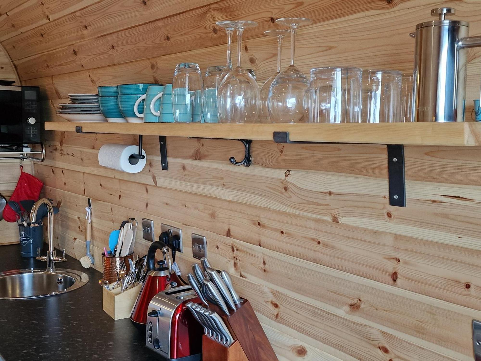 Gorse Gorgeous Glamping Hideaway Lägenhet Dundonnell Exteriör bild