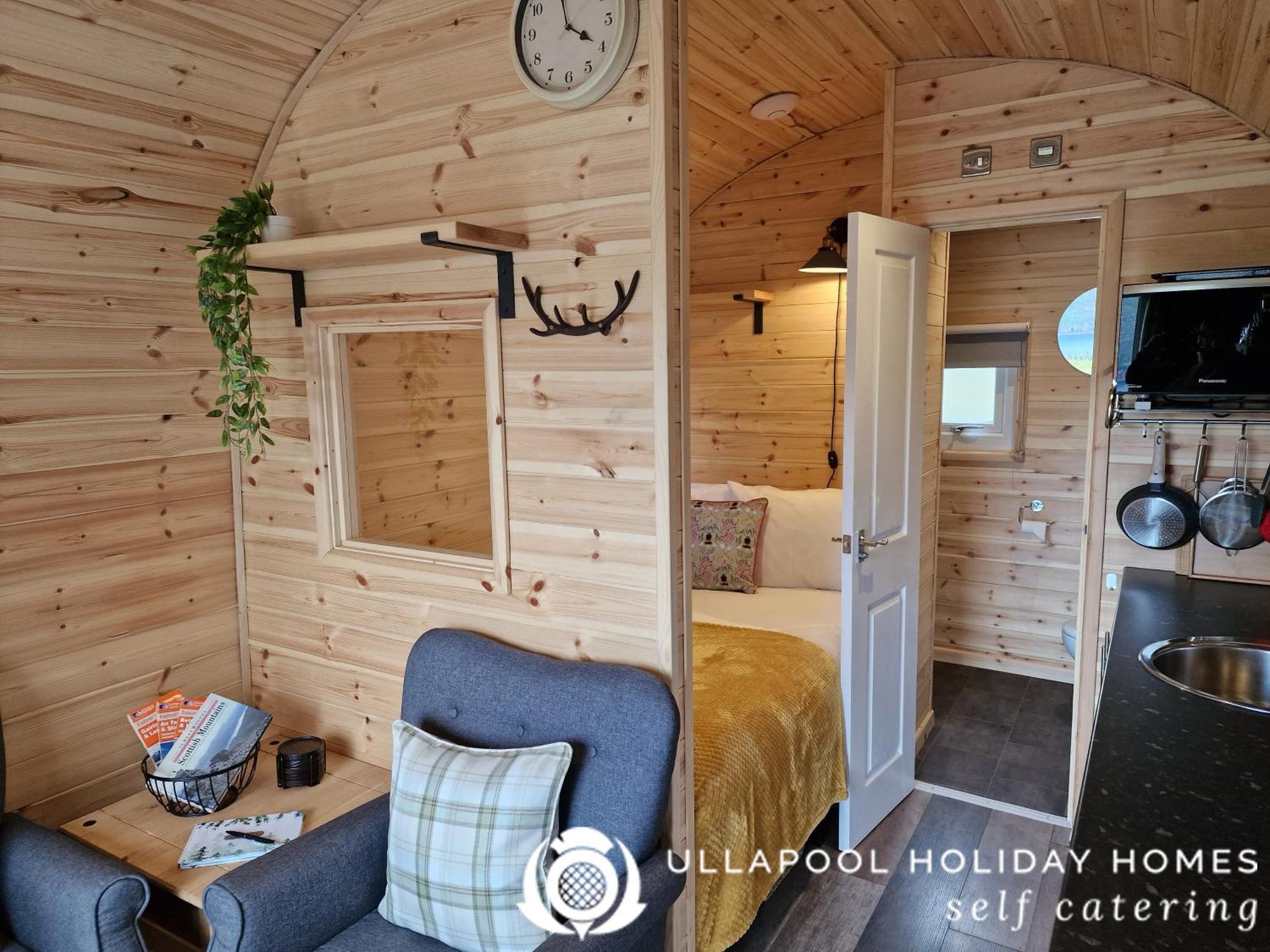 Gorse Gorgeous Glamping Hideaway Lägenhet Dundonnell Exteriör bild